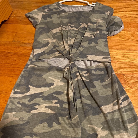 Camo forever 21 dress - Picture 2 of 2